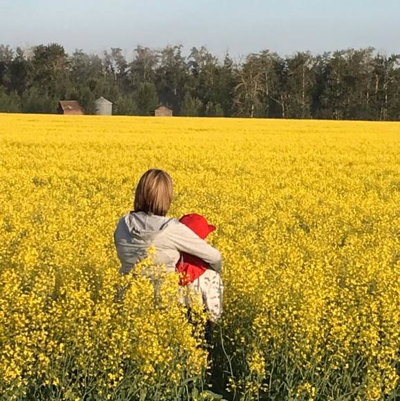 Meet your Posher, Roseanne - Picture 1 of 1